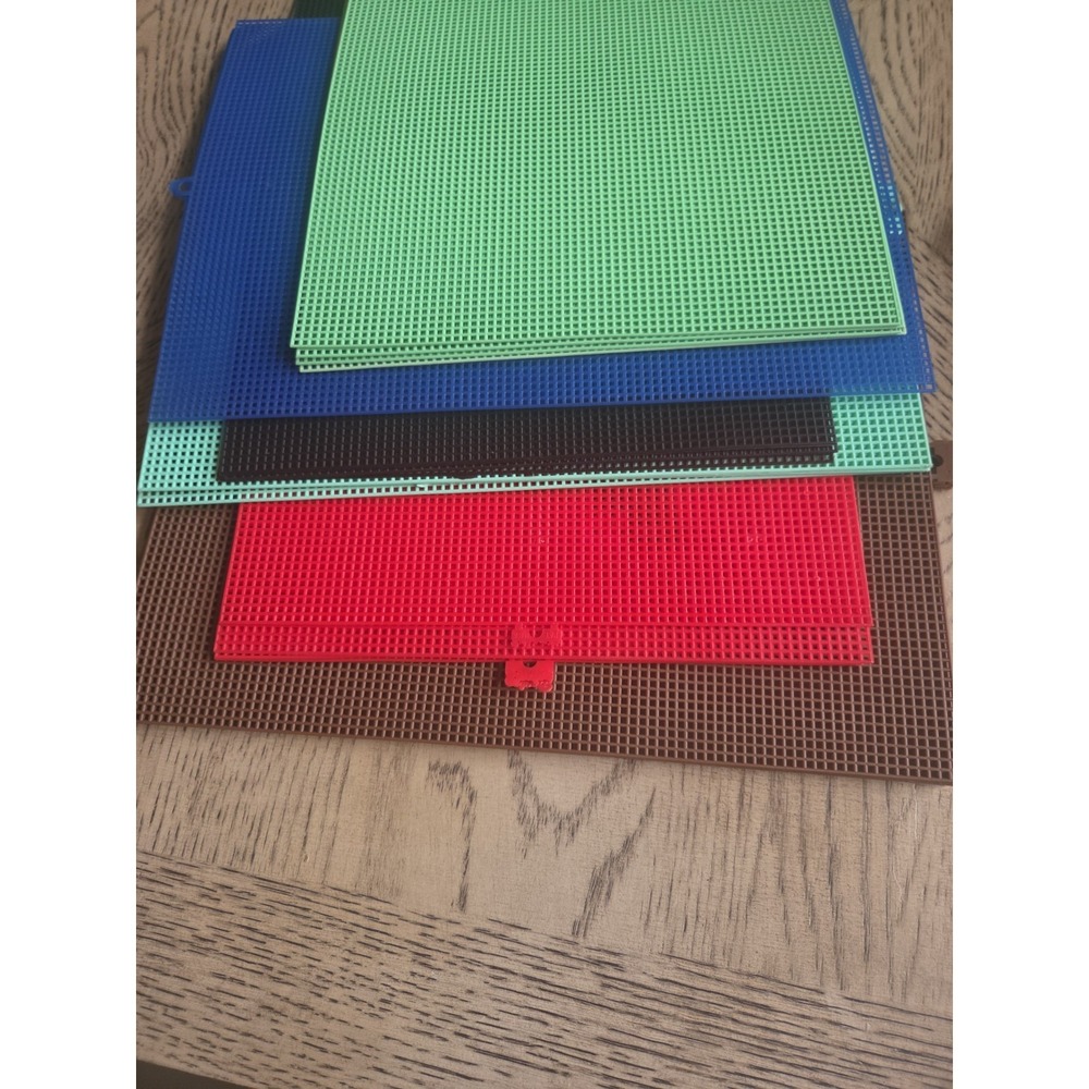 100 PLASTIC CANVAS MESH SHEETS LOT Darice 13.5" x 10.5" Colors New Made In USA